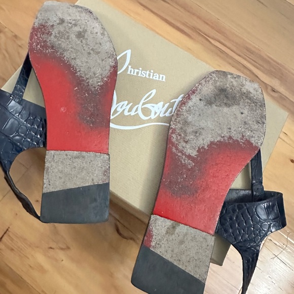 Christian Louboutin Cubongo Flat Calf Ali Gladiator Sandals (navy w/red bottom) - Picture 4 of 5